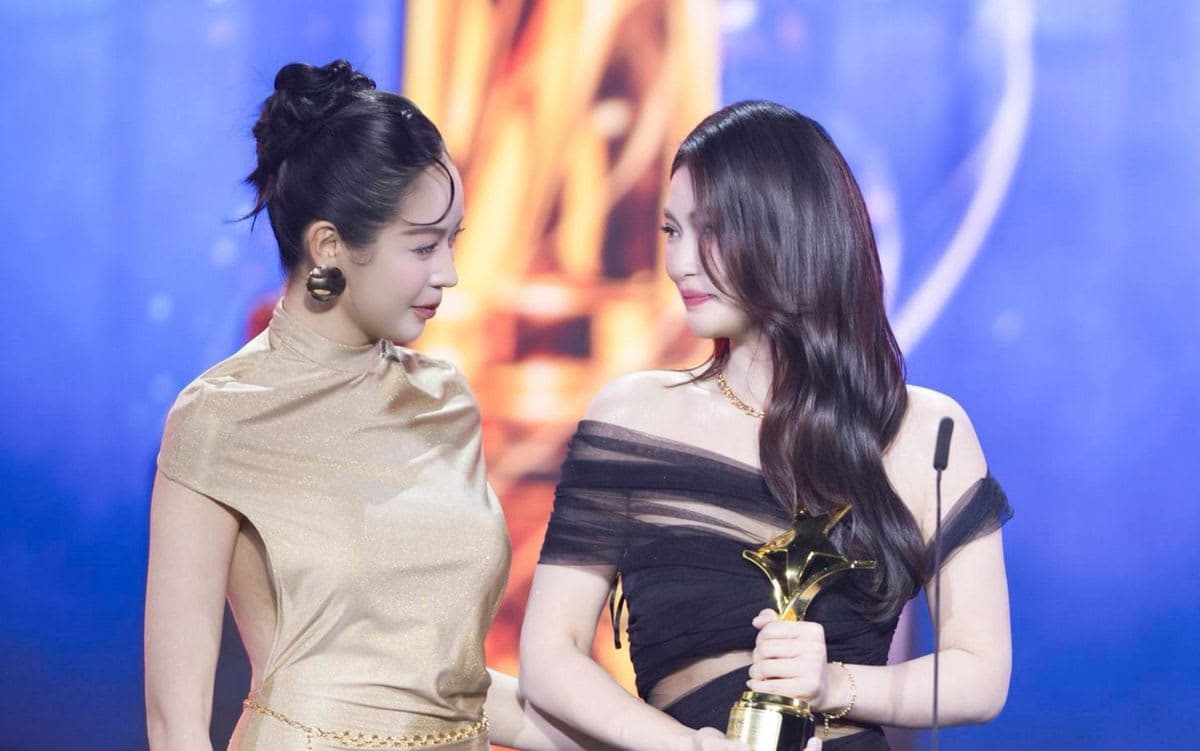 Hoa hậu Thanh Thủy xúc động vì Đoàn Thiên Ân