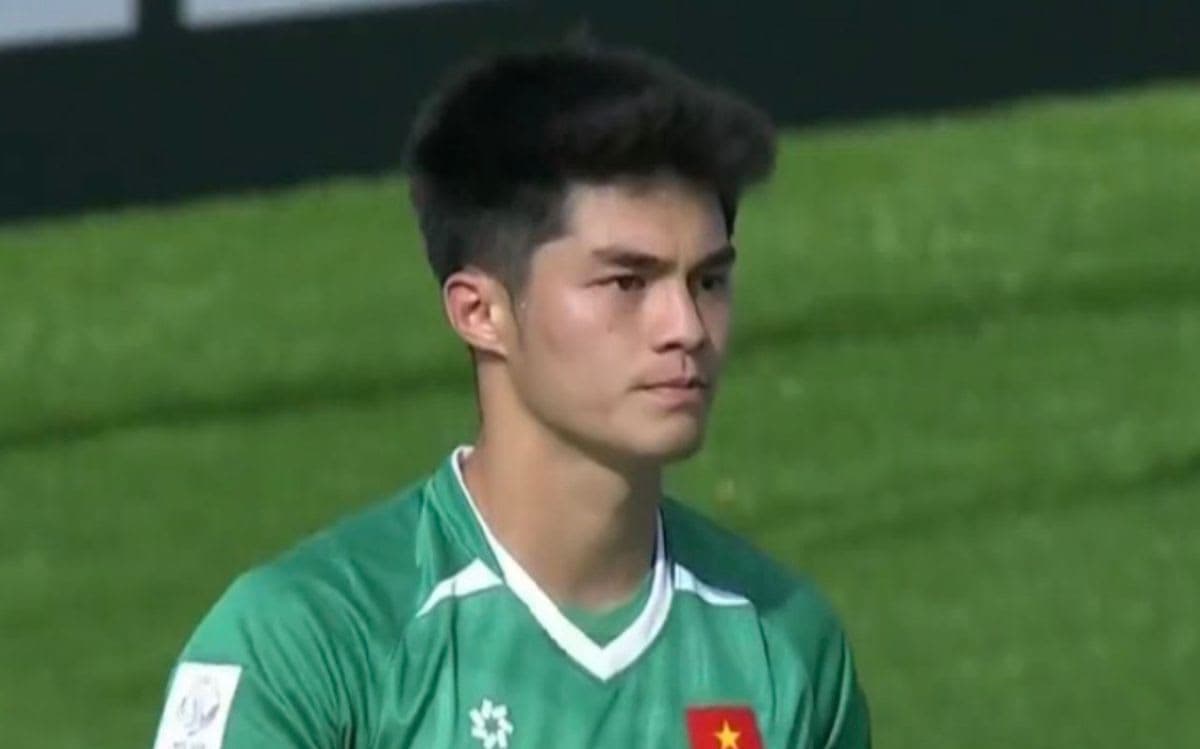 AFC 'cạn lời' khi thủ môn Trần Trung Kiên chơi như siêu nhân trước Saudi Arabia