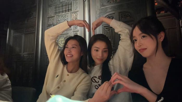 Thiên Ân chủ động “chữa cháy' khi chứng kiến Thanh Thủy lộ rõ sự bối rối. Ảnh chụp màn hình