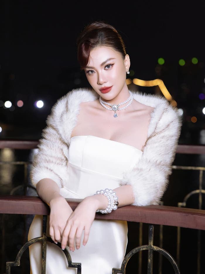 Kim Duyên đăng quang Á hậu 1 Hoa hậu Hoàn vũ Việt Nam 2019.