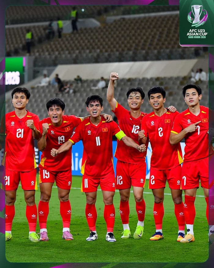 U23 Việt Nam cần được động viên sau khi thua 0-3. Ảnh: AFC