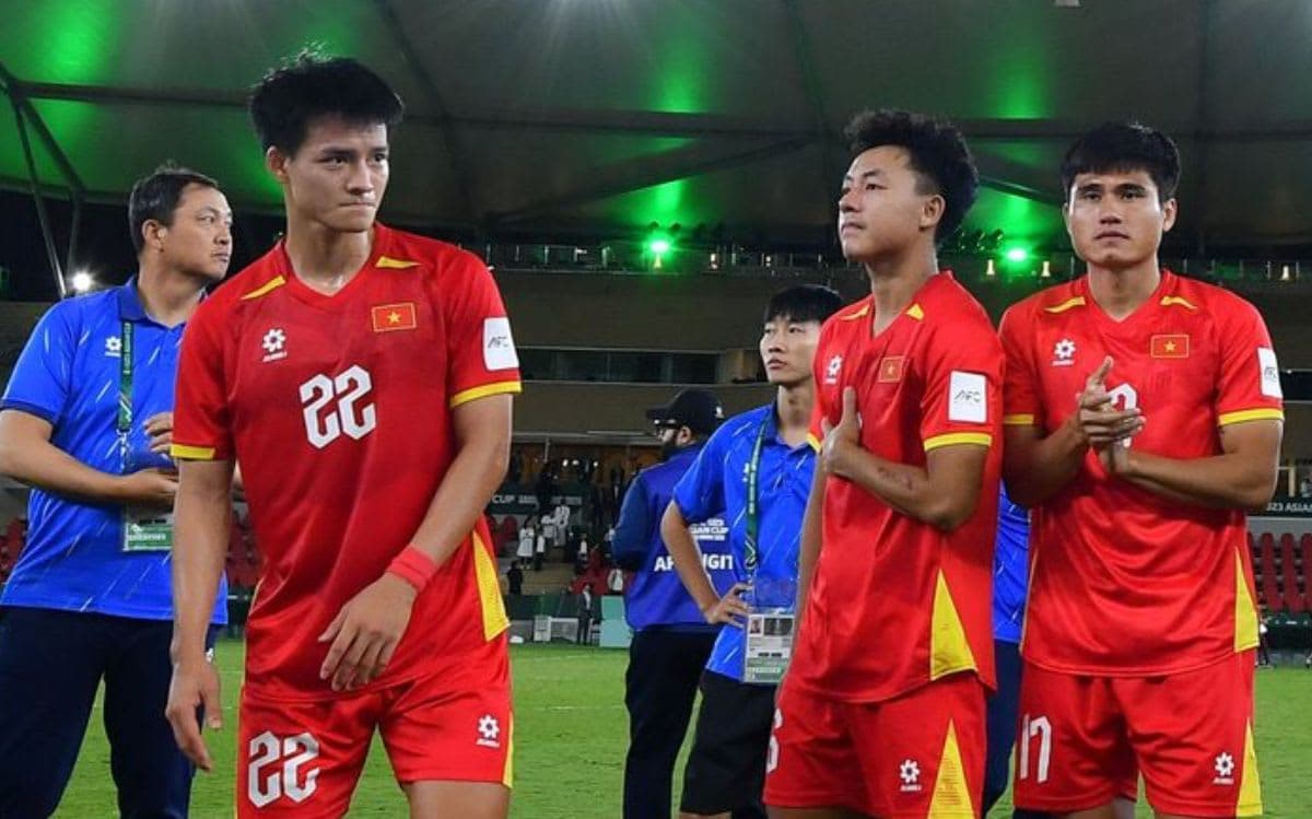 CĐV Malaysia phản ứng khó tin khi U23 Việt Nam thua U23 Trung Quốc