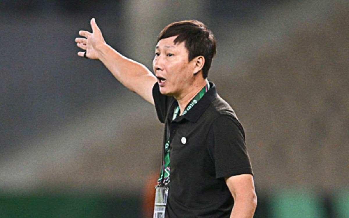 Báo Hàn Quốc: U23 Trung Quốc khiến tham vọng của HLV Kim Sang Sik sụp đổ