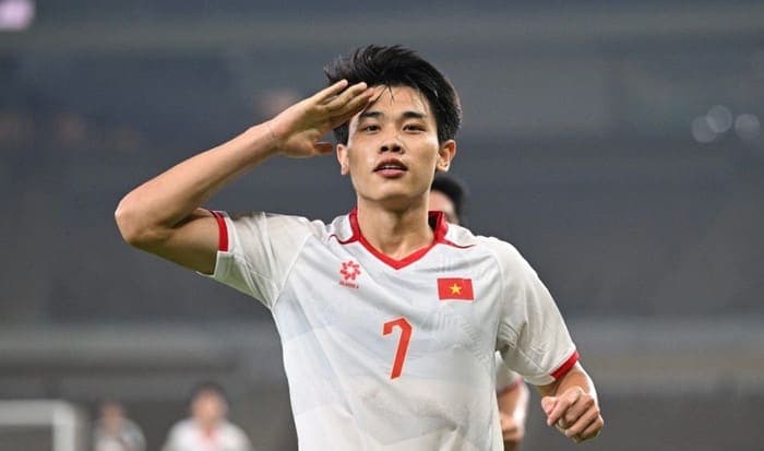 Trang chủ AFC có nhận xét đầy khách quan về việc tiền đạo Đình Bắc bị thẻ đỏ. Ảnh: AFC