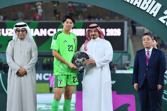 Rui Araki được AFC vinh danh là Thủ môn xuất sắc nhất giải. Ảnh: AFC