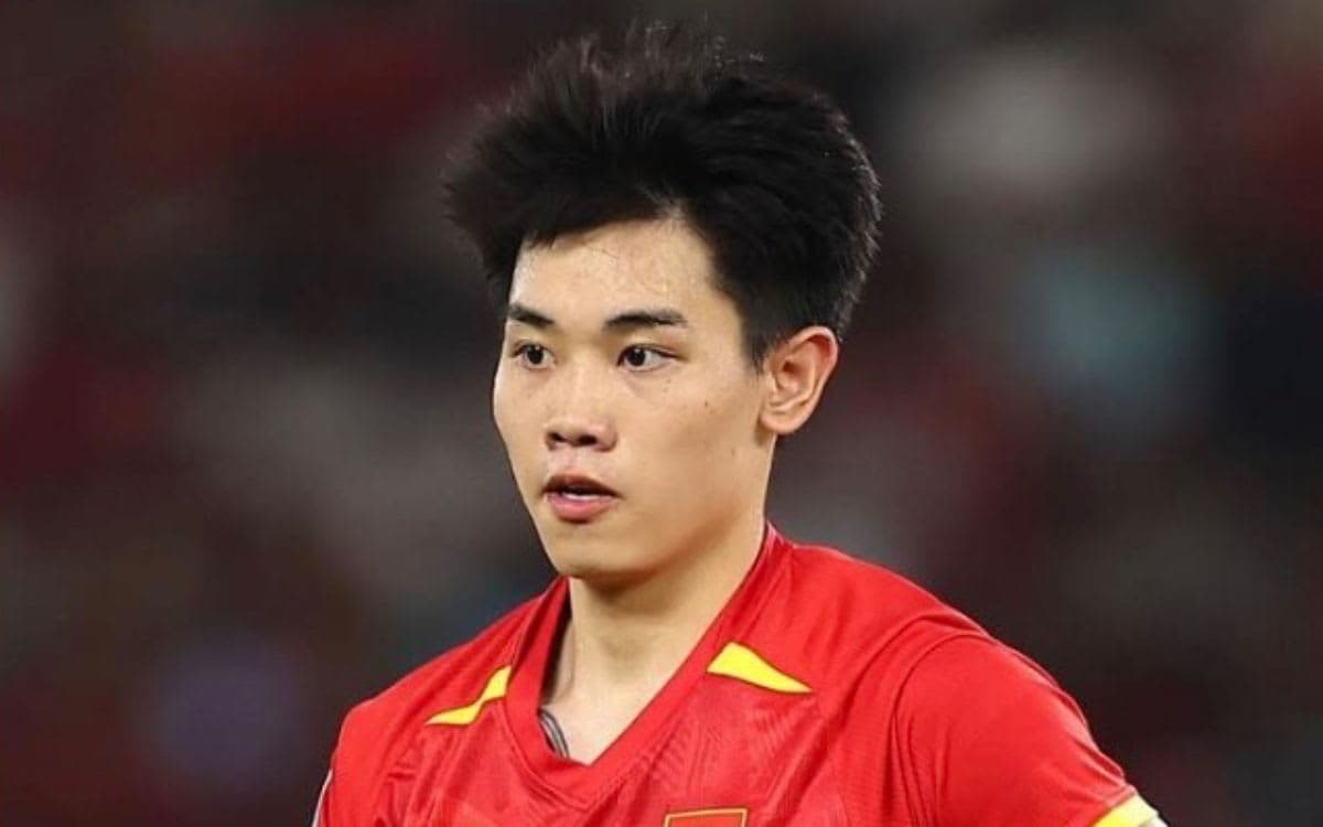 Tiền đạo Đình Bắc đã thua