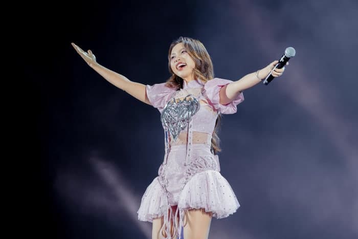 Phương Mỹ Chi khoe tin mừng khi lọt vào danh sách đề cử của 4 giải thưởng ngay dịp cận Tết.