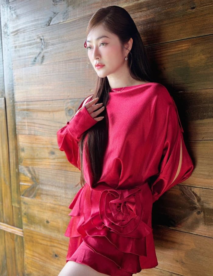 Trước đó Thanh Trúc cũng từng lên tiếng cảnh báo về những hành vi lừa đảo ở trên mạng xã hội. Ảnh: FBNV