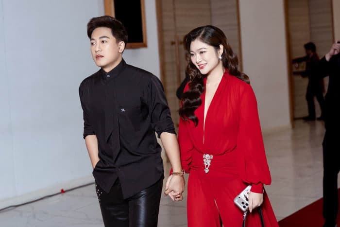 Thanh Trúc đang có cuộc sống hôn nhân êm ấm, hạnh phúc bên Châu Khải Phong và con gái đầu lòng. Ảnh: FBNV