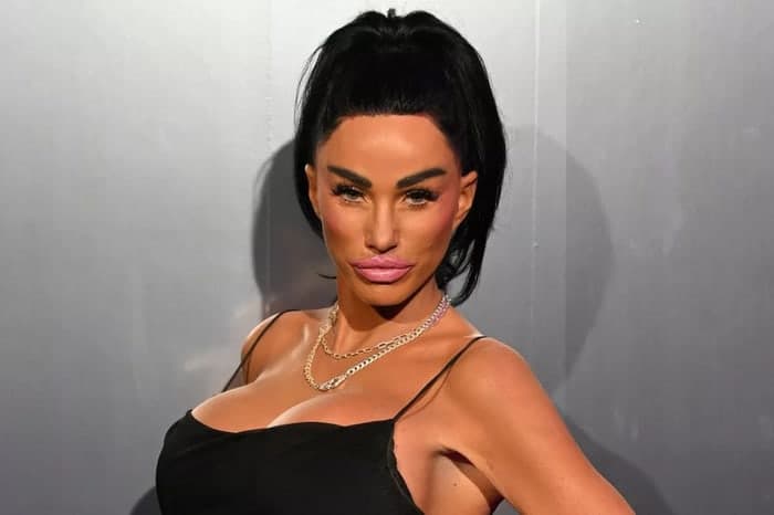 Nữ người mẫu nội y cố chấp phẫu thuật thẩm mỹ dù mẹ đã hết lòng can ngăn. Ảnh: Mirror