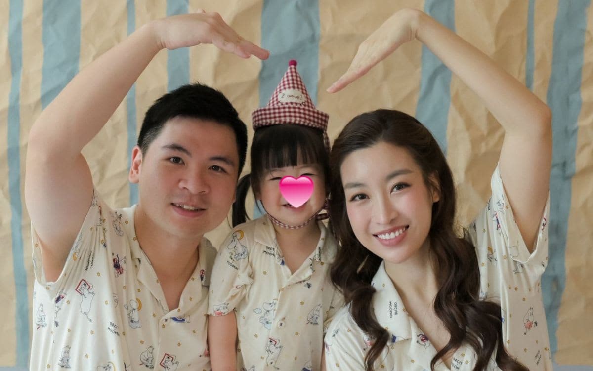 Hoa hậu Đỗ Mỹ Linh ngọt ngào mừng sinh nhật chồng chủ tịch