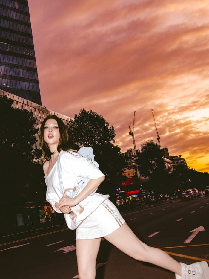 Ngọc Trinh tranh thủ đi du lịch, nghỉ ngơi khi có thời gian rảnh rỗi. Ảnh: FBNV