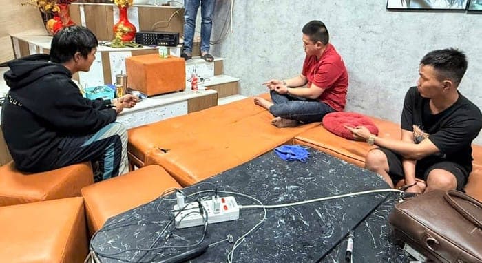 Hiện trường vụ tổ chức sử dụng ma túy. Ảnh: Công an TP Đà Nẵng